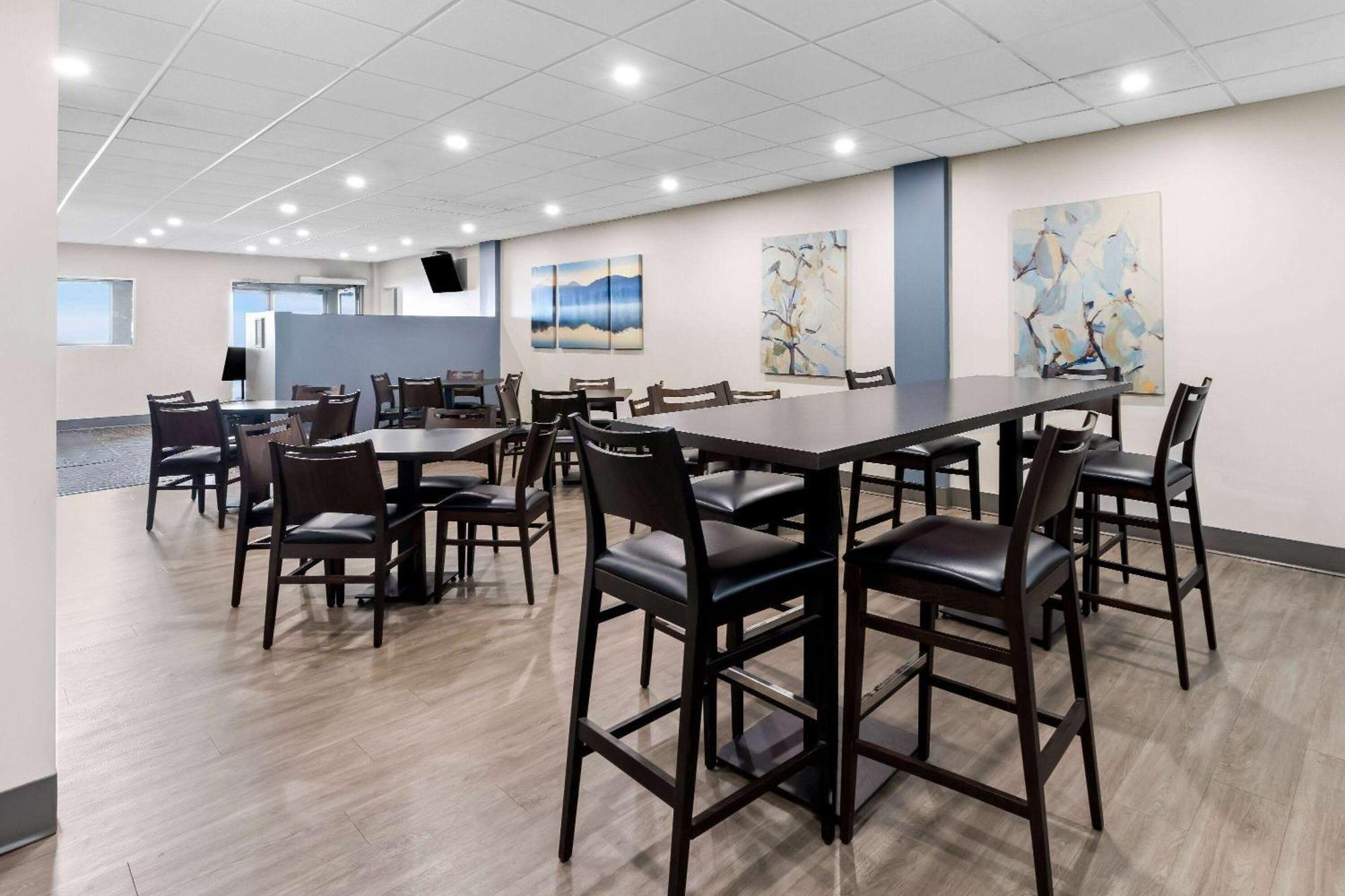 Howard Johnson By Wyndham Thunder Bay Buitenkant foto