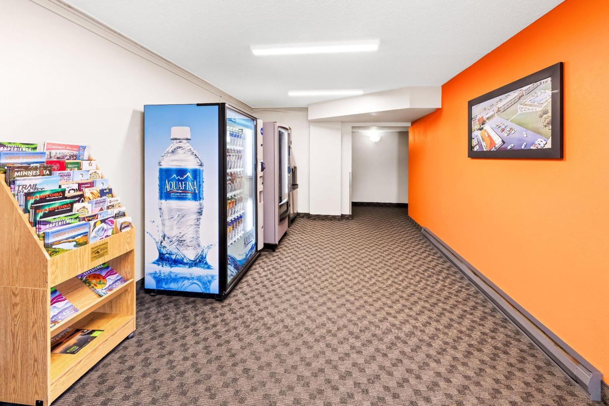 Howard Johnson By Wyndham Thunder Bay Buitenkant foto